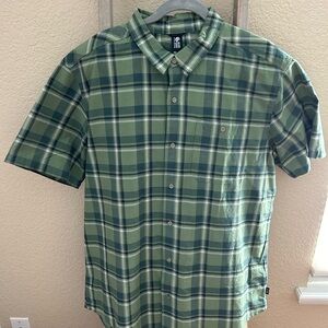 Mountain Hardwear Short Sleeve Button-Up XL - Big Cottonwood